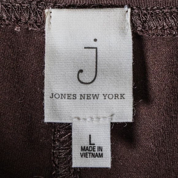 Jones New York Women's Pull On Siesta Capri Pants; Brown; Size: Large - Picture 7 of 8